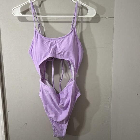 SÚPER CUTE BIKINI ONE PIECE SIZE M - Picture 3 of 9